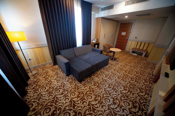 Grand Itimat Hotel