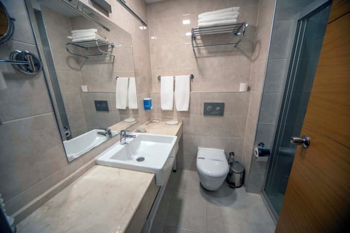 Grand Itimat Hotel
