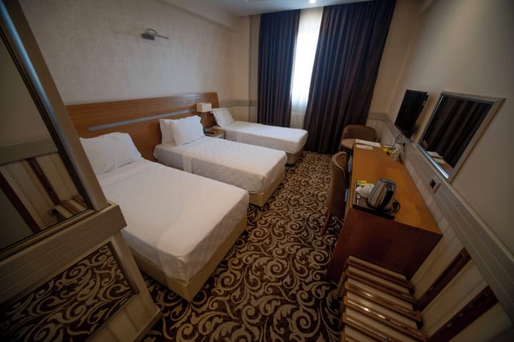 Grand Itimat Hotel