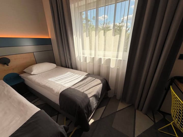 Air Hotel
