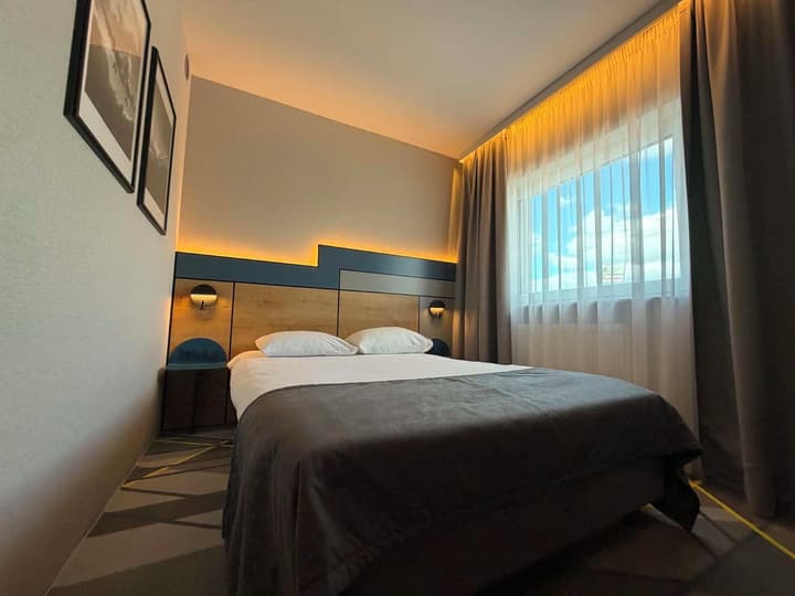 Air Hotel