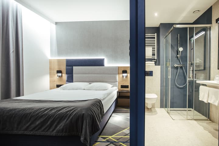 Air Hotel