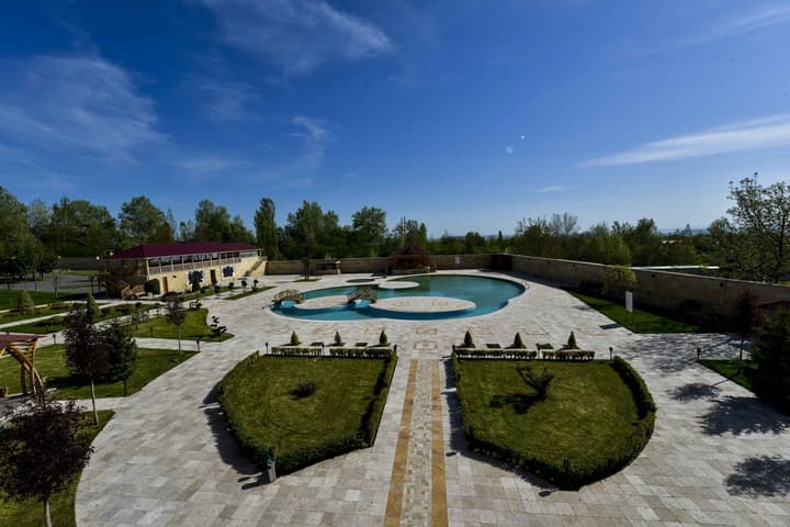 Qebele Yeddı Gozel Hotel