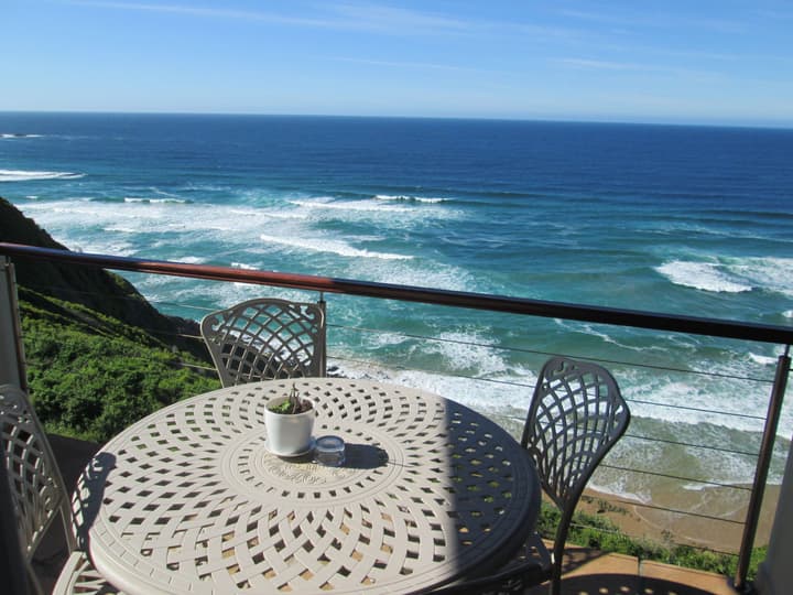 Brenton On Rocks Luxury Guest House