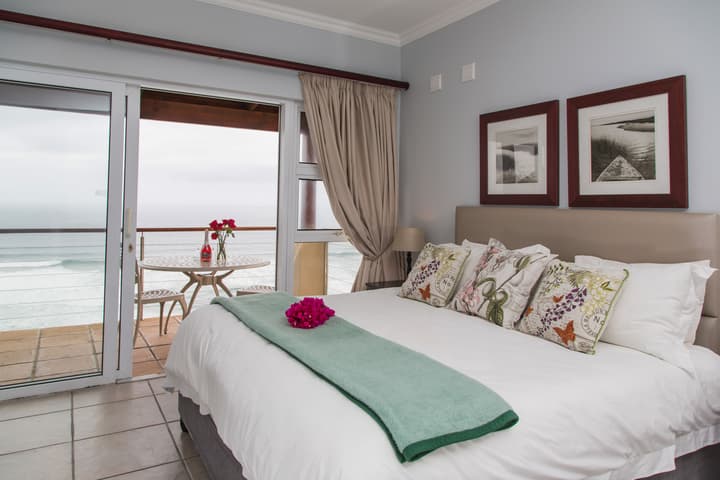 Brenton On Rocks Luxury Guest House