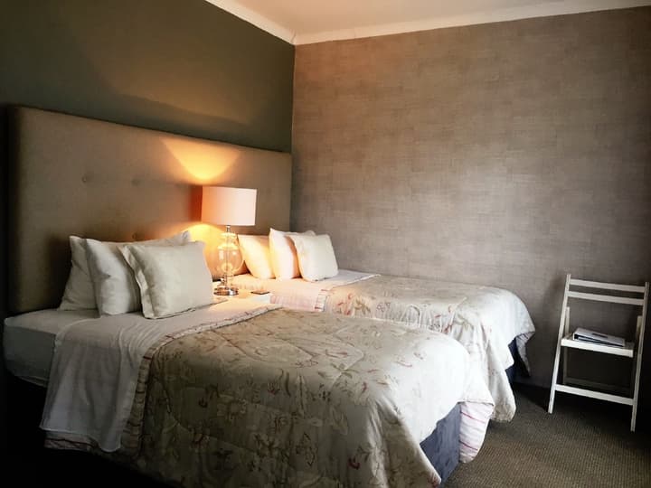 Cathkin Cottage B&B