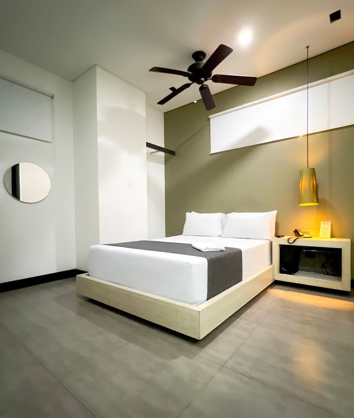 47 Luxury Downtown and Rooftop Hotel