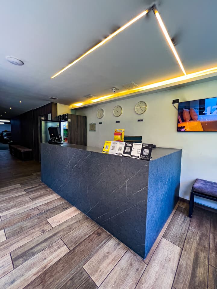 47 Luxury Downtown and Rooftop Hotel