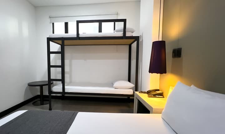 47 Luxury Downtown and Rooftop Hotel