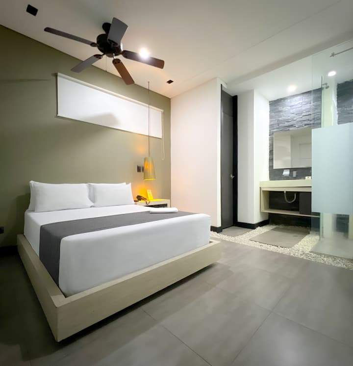 47 Luxury Downtown and Rooftop Hotel