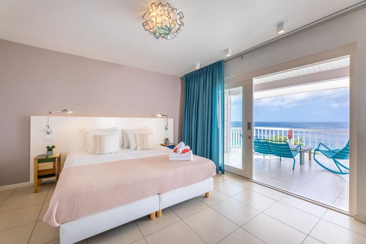 Coral Estate Luxury Resort