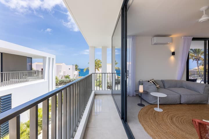 Coral Estate Luxury Resort