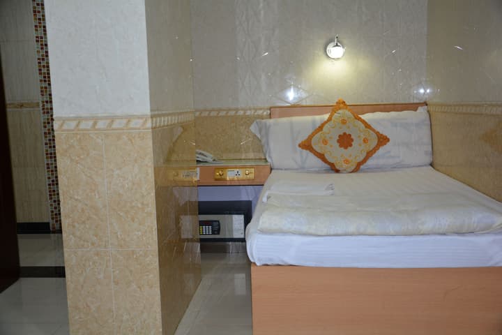 Everest Guest House