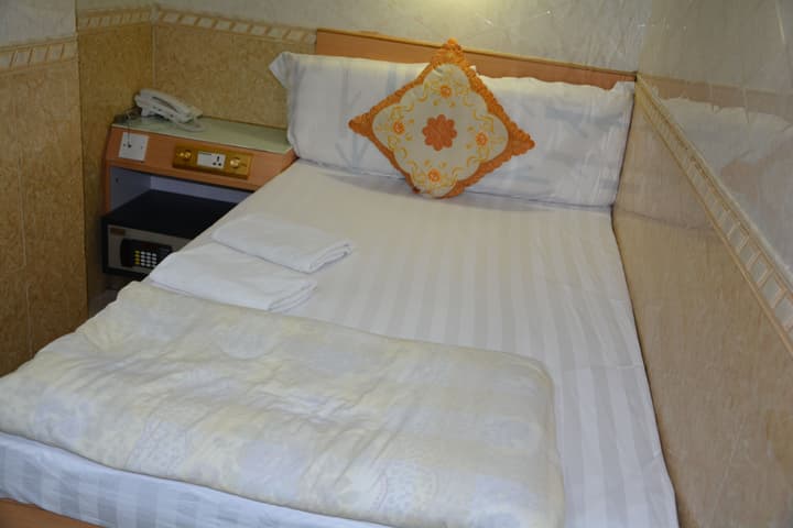 Everest Guest House