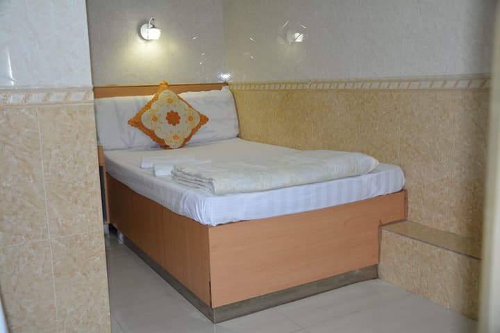Everest Guest House