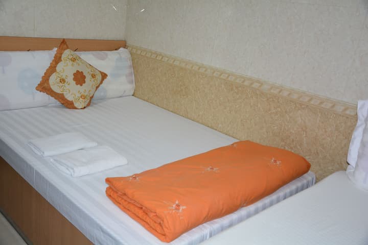 Everest Guest House