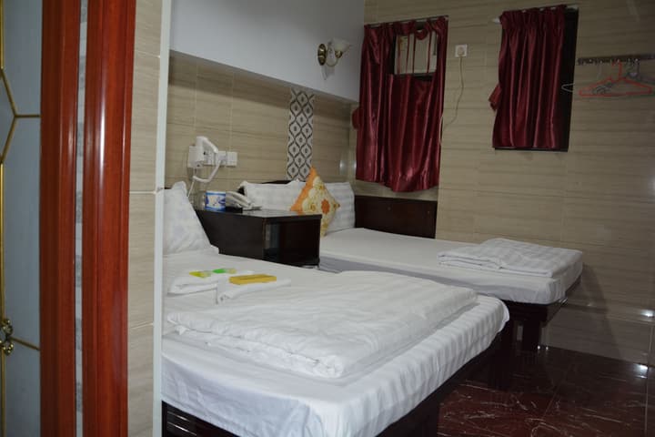 Everest Guest House