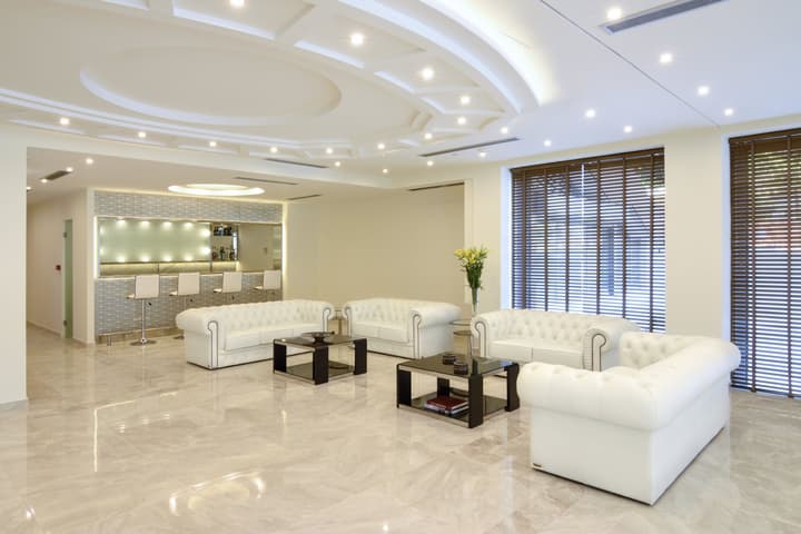 Athens Avenue Hotel