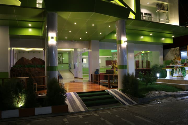 Lucky Green View