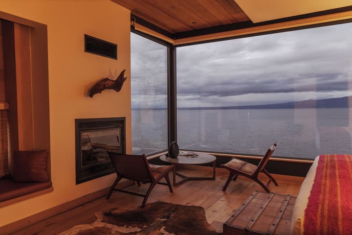 Hotel AWA Puerto Varas