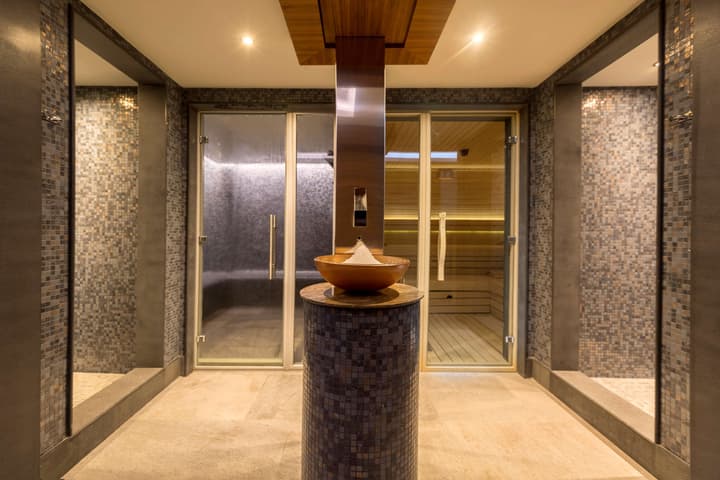 Golden Tulip Istanbul Bayrampasa