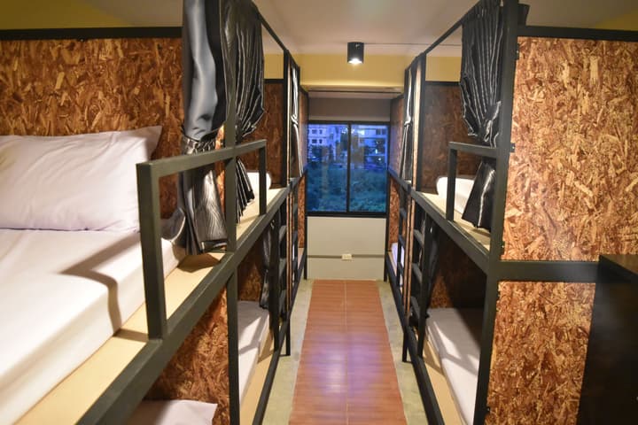 Hide Bangkok Hostel