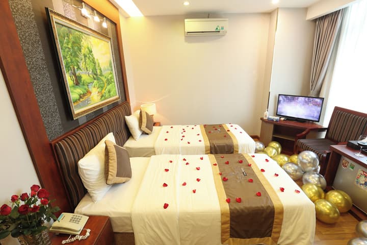 Gallant Hotel