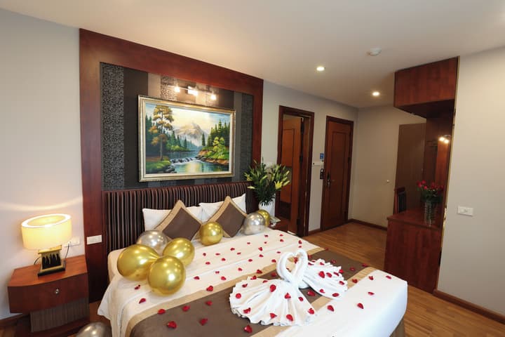 Gallant Hotel