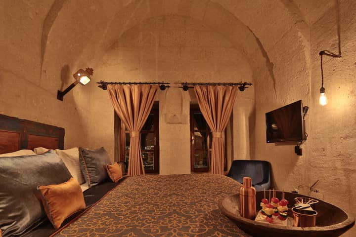 The Owl Cave Hotel