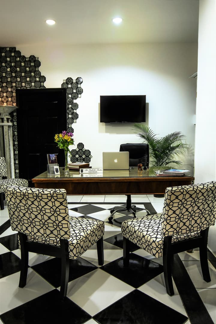 La Isabela Suites