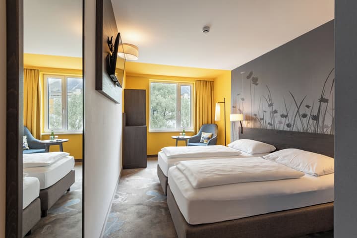 Hwest Hotel Hall