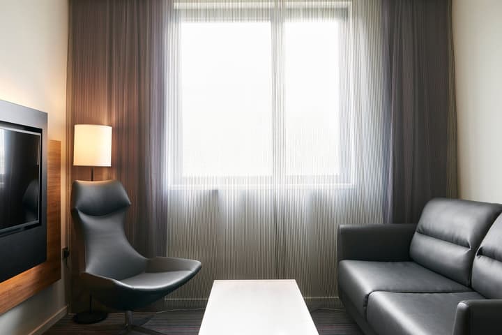 Moxy Aberdeen Airport