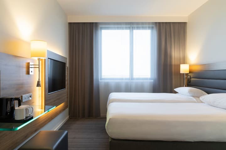 Moxy Aberdeen Airport