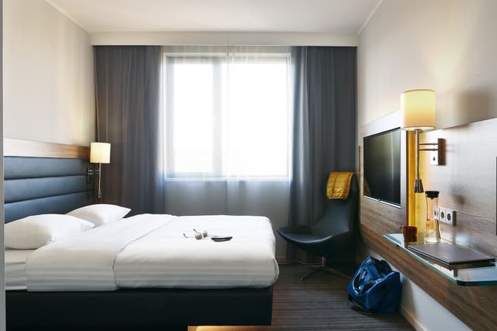 Moxy Aberdeen Airport