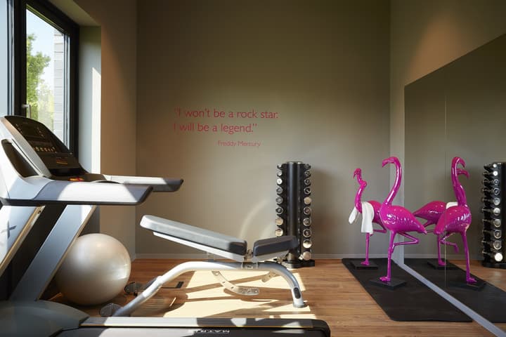 Moxy Aberdeen Airport