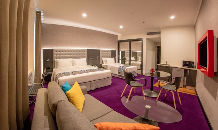 Fairway Colombo - Sri Lanka's First Hotel With Robot Technology