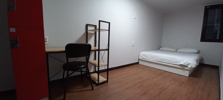 Kimchee Busan Downtown Guesthouse - Hostel