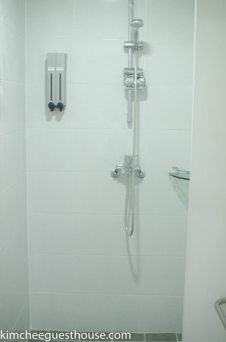 Kimchee Busan Downtown Guesthouse - Hostel