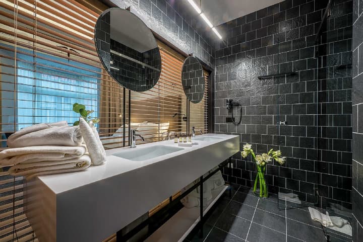 Artagonist Art Hotel