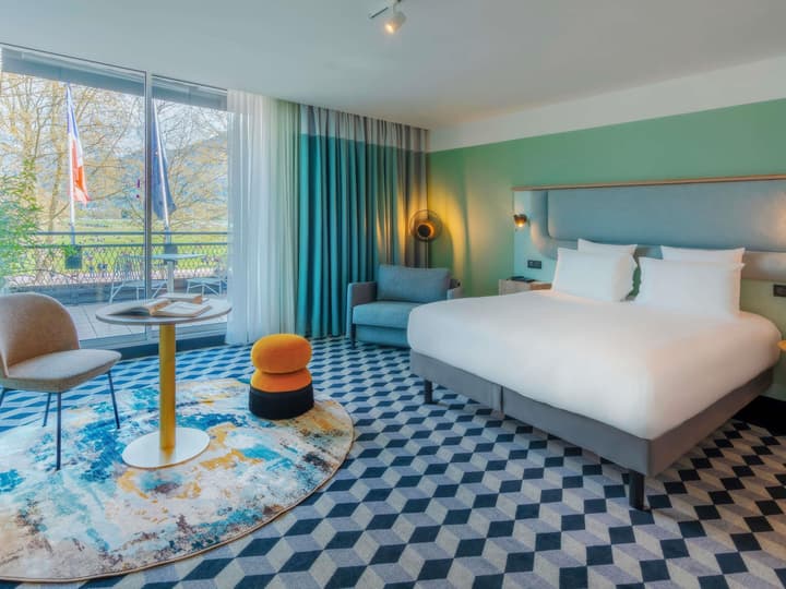Splendid Hotel Lac d'Annecy - Handwritten Collection