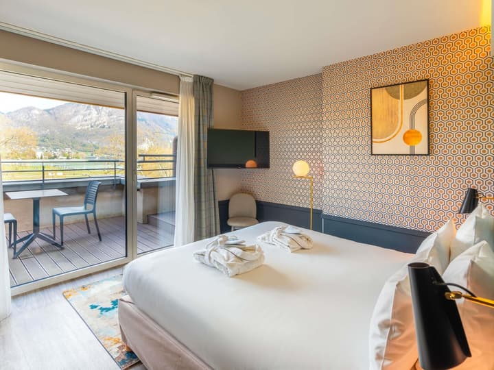 Splendid Hotel Lac d'Annecy - Handwritten Collection