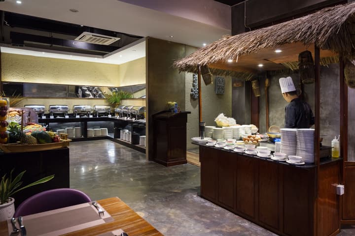 Clover Hotel Monivong
