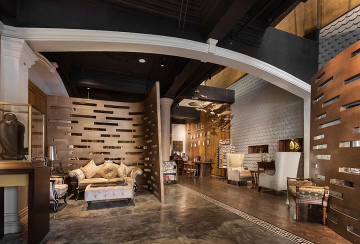 Clover Hotel Monivong