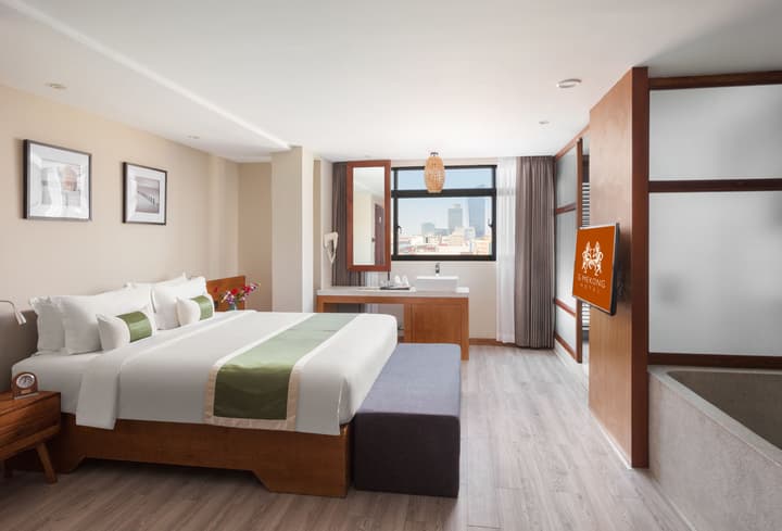 Clover Hotel Monivong