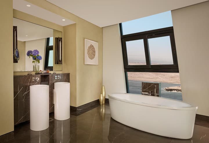 Grand Hyatt Abu Dhabi Hotel & Residences
