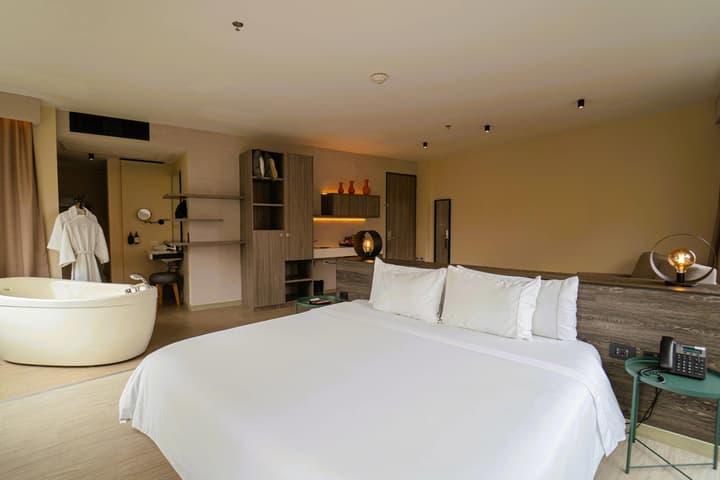 V Grand Hotel, a member of Radisson Individuals