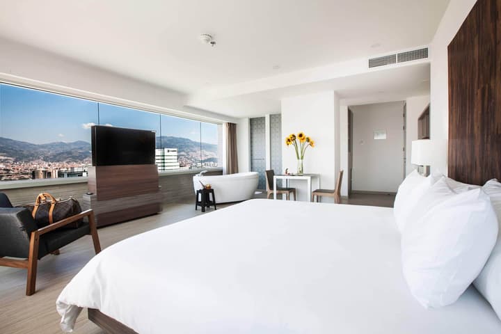 V Grand Hotel, a member of Radisson Individuals