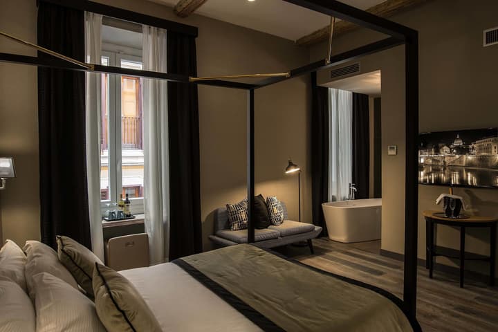 Colonna Suite del Corso