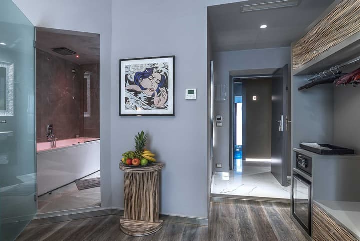 Colonna Suite del Corso