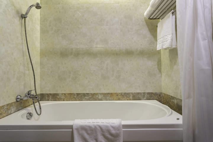 Calista Sai Gon Hotel